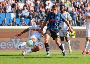 Nikola Krstovic in azione con l'Atalanta (Foto ANSA)