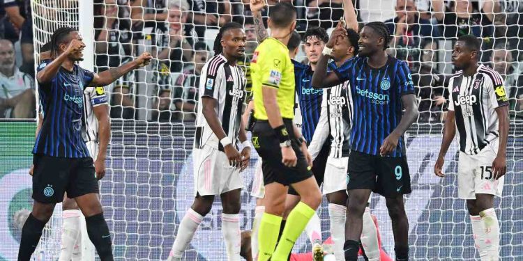 Marcus Thuram esulta per il gol in Juventus Inter (Foto ANSA)