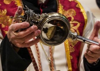 L'ampolla contenente il sangue di San Gennaro (Foto Web)