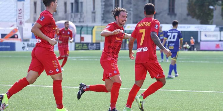 L'esultanza dell'Albinoleffe (da facebook.com/UCAlbinoLeffe1998)