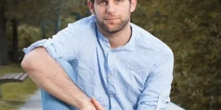 Riccardo Bertoldi, scrittore. (Foto: Web)