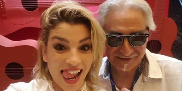 Emma Marrone piange cantando “Stare bene a metà” di Pino Daniele/ Dedica struggente a papà Rosario (Fonte Instagram)