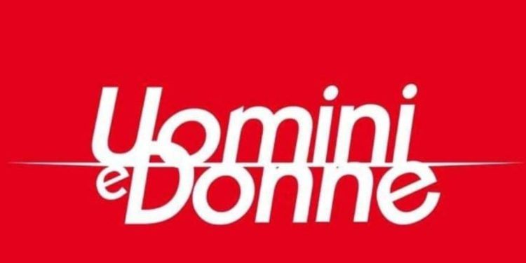 ex uomini e donne si sposa critiche web