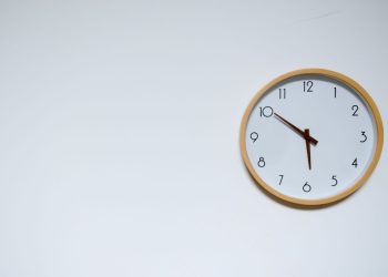 Orologio, ora solare, ora legale