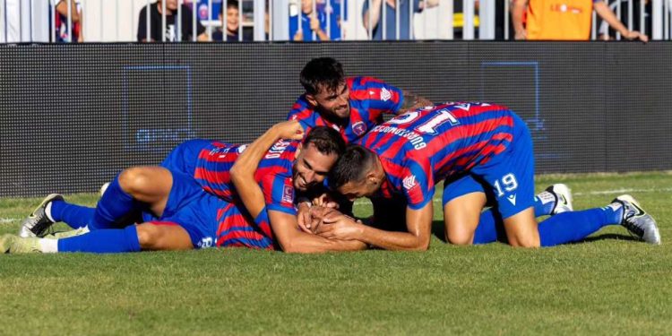 L'esultanza del Casarano (da facebook.com/ssdcasaranocalcio)