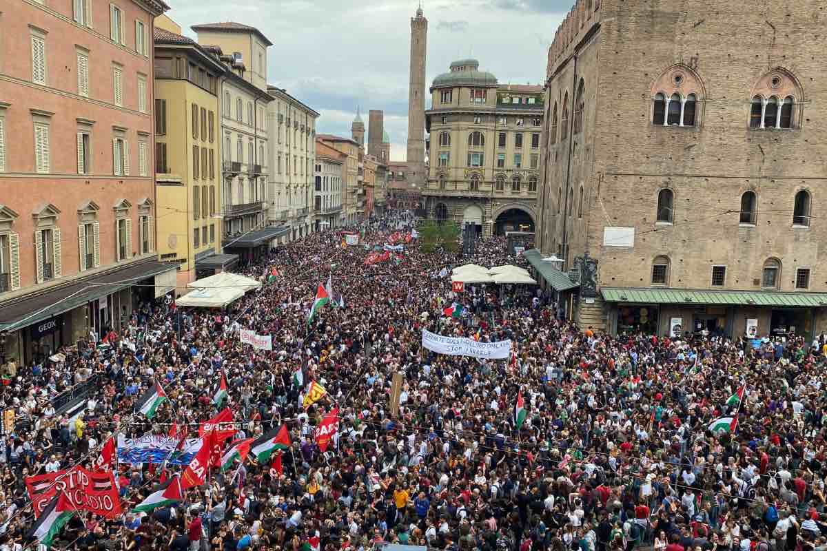 Manifestazione per Gaza a Bologna
