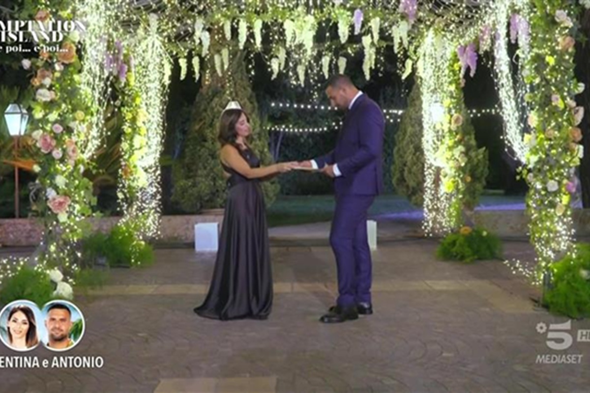 Valentina e Antonio, promesse di matrimonio a Temptation Island 2025