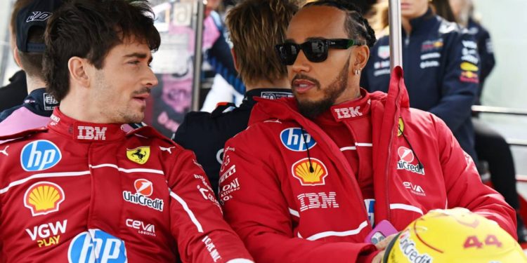 Charles Leclerc e Lewis Hamilton (Foto: Web)