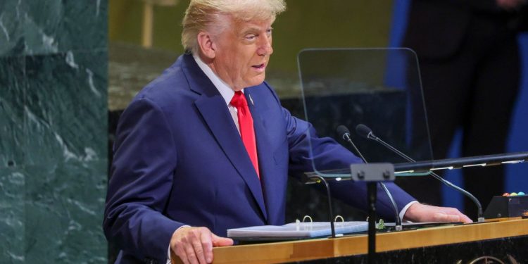 Donald Trump mentre parla alle Nazioni Unite (Ansa)