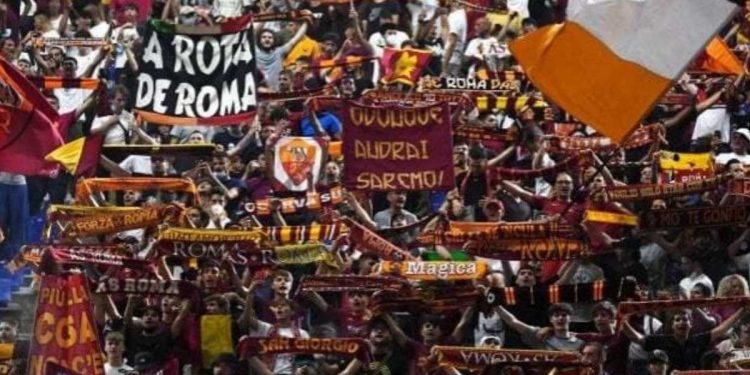 Gli ultras della Roma (Foto: Web)