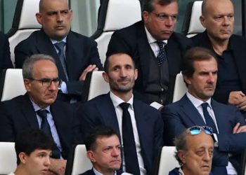 Giorgio Chiellini e la dirigenza Juventus (Foto: Web)