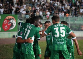 Il Monopoli esulta per un gol (da facebook.com/MonopoliCalcio)