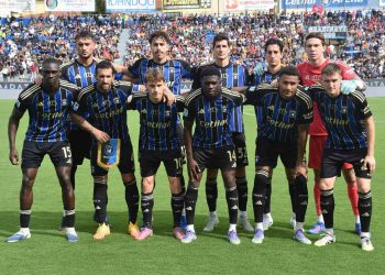 Una formazione del Pisa (Foto Ansa)