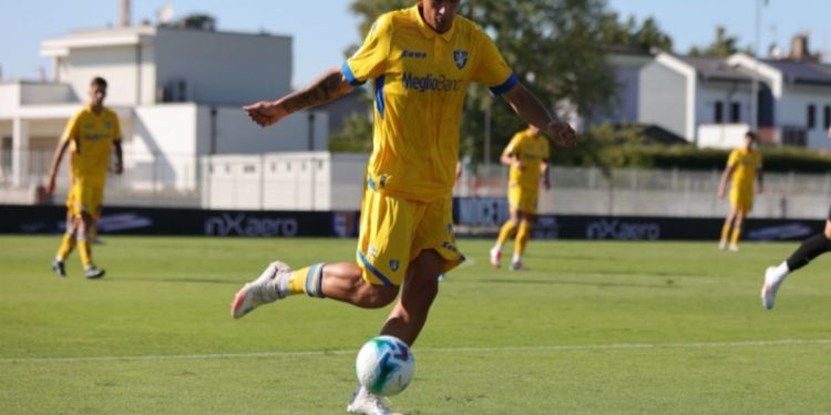 Il Frosinone Primavera in campo (frosinonecalcio.com)