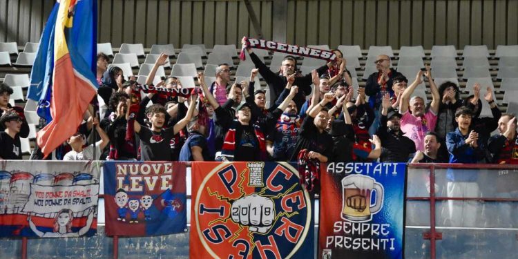 I tifosi del Picerno (Facebook AZ Picerno)
