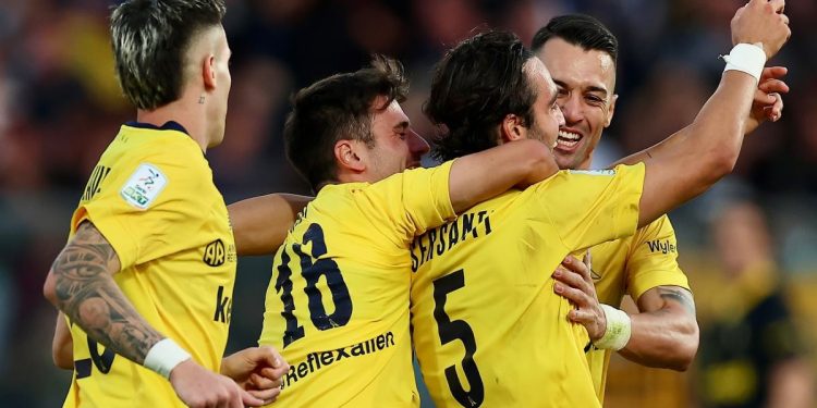 L'esultanza del Modena (Facebook Modena F.C.)