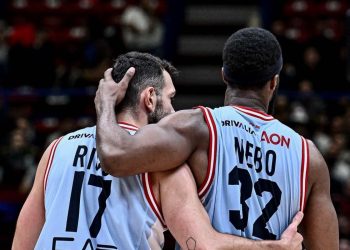 Giampaolo Ricci e Josh Nebo con l'Olimpia Milano (da facebook.com/OlimpiaMilano1936)