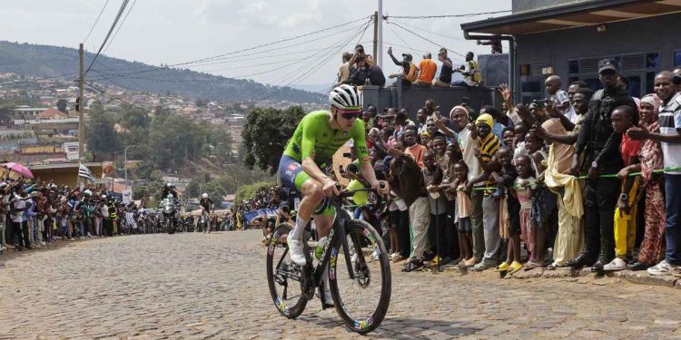 Tadej Pogacar ai Mondiali ciclismo 2025 (Foto ANSA)
