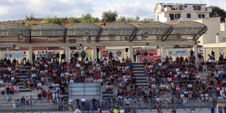 Il Guidonia in campo al Comunale (guidoniamonteceliofc.it)