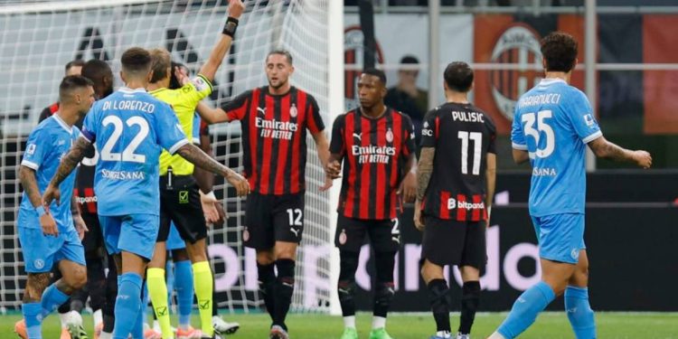 Espulsione Estupinan Milan-Napoli (Foto: Web)