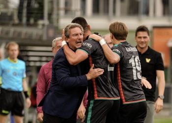 Il Venezia esulta con Giovanni Stroppa (da facebook.com/veneziafc)