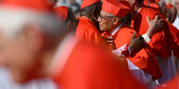 Cardinali durante il concistoro del 30 settembre 2023 (Ansa)