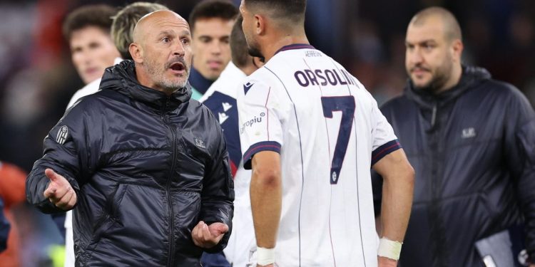 Vincenzo Italiano e Riccardo Orsolini con il Bologna (Foto ANSA)