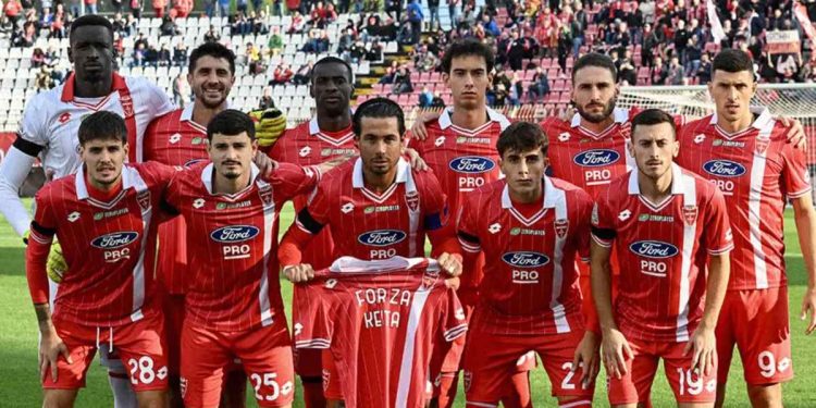 Il Monza schierato in Serie B (da facebook.com/ACMonza)