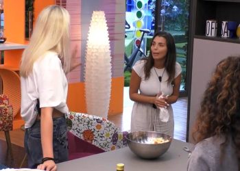 Giulia e Grazia, lite al GF 2025 (Foto: screen Mediaset Infinity)