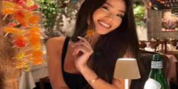 Elena Zhou, 'La Cina' di Avanti un altro. (Foto: Web)