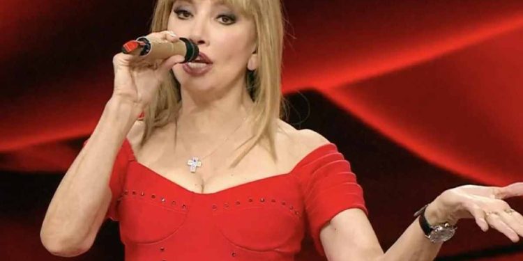 Ballando con le stelle 2025: ascolti flop?/ Milly Carlucci smentisce: "E' stato il debutto più..." (Fonte Raiplay)