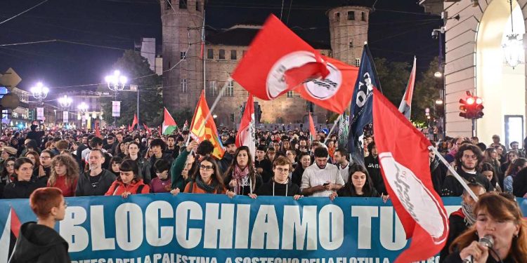 Corteo Pro Palestina e pro-Flotilla (ANSA 2025, Alessandro Di Marco)