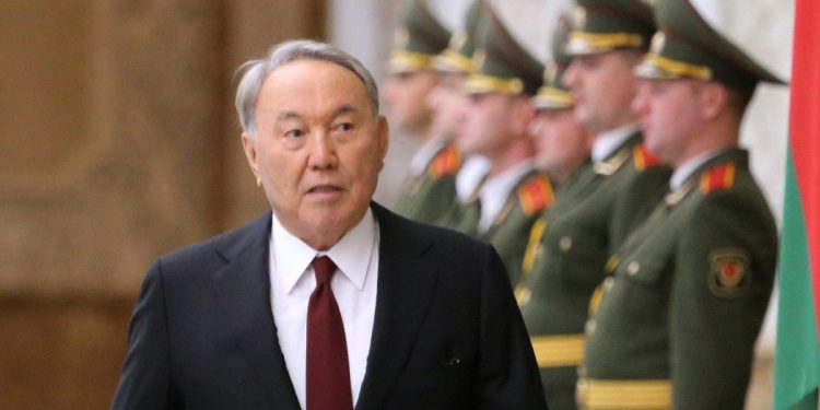 L'ex presidente del Kazakistan Nursultan Nazarbaev (Ansa)