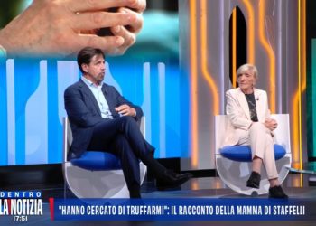 Valerio Staffelli e mamma Gigliola (Foto: screen Mediaset Infinity)
