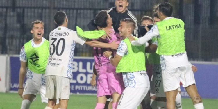 L'esultanza del Latina (Facebook Lega Pro)