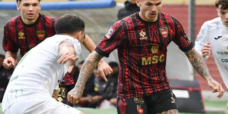 Un momento di Sorrento-Monopoli (fcsorrento.com)