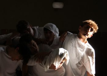 Gli studenti della Scuola Don Gnocchi in scena (foto CMC)