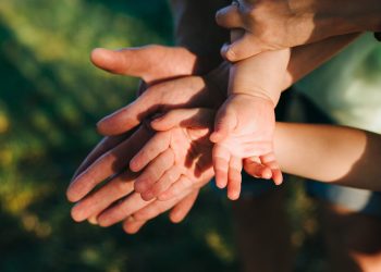 Mani di una famiglia