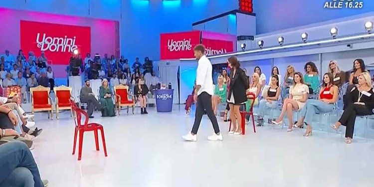 barbara de santi e ruggiero d'andrea tornano a uomini e donne