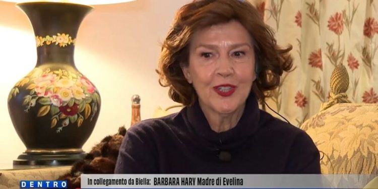 Vittorio Sgarbi, la mamma di Evelina (Foto: Dentro la notizia)