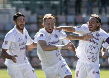 L'esultanza del Ravenna (da facebook.com/ravennafc)