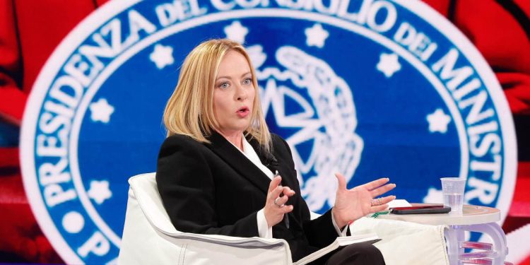 Il presidente del Consiglio Giorgia Meloni ospite della trasmissione televisiva “Porta a porta” di Rai 1 condotta da Bruno Vespa, Roma, 7 Ottobre 2025. ANSA/GIUSEPPE LAMI