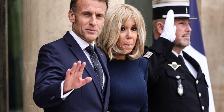 Emmanuel e Brigitte Macron