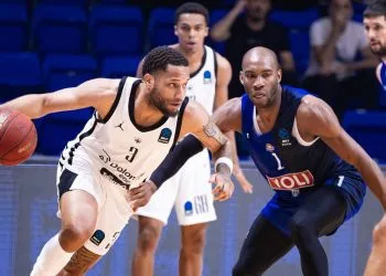 DeVante' Jones in Buducnost Trento (da facebook.com/AquilaBasketTN)