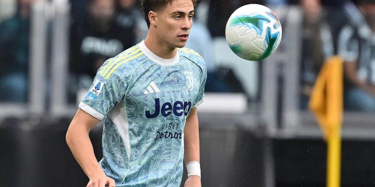 Kenan Yildiz in azione con la Juventus (Foto ANSA)