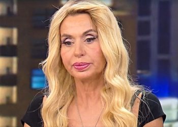 Valeria Marini vuole far pace con la madre Gianna Orrù (Screen Raiplay)