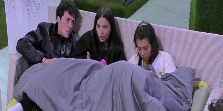 anita mazzotta parla del padre al grande fratello