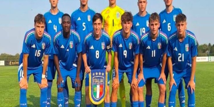 Una formazione dell'Italia Under 19 (figc.it)