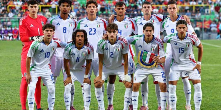 Una formazione dell'Italia Under 21 (figc.it)