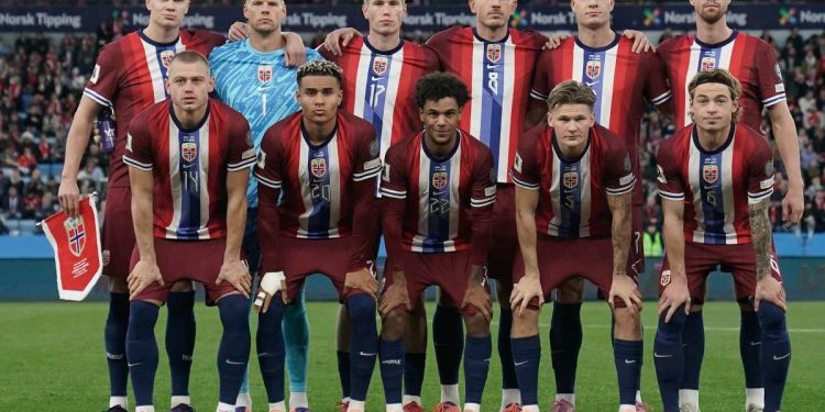 La formazione iniziale della Nazionale norvegese (Foto Ansa)